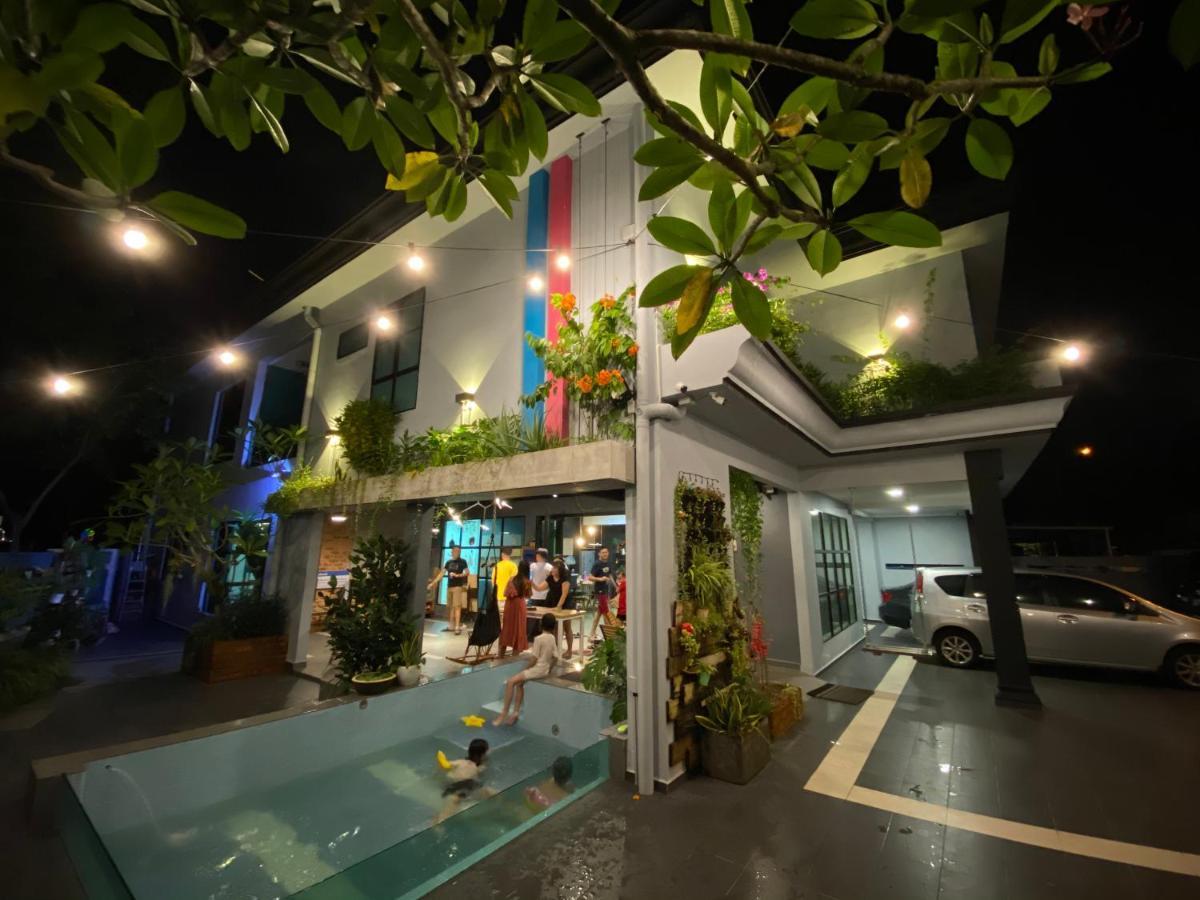 Oneriimba Private Pool & Garden Residence Джохор-Бару Екстер'єр фото