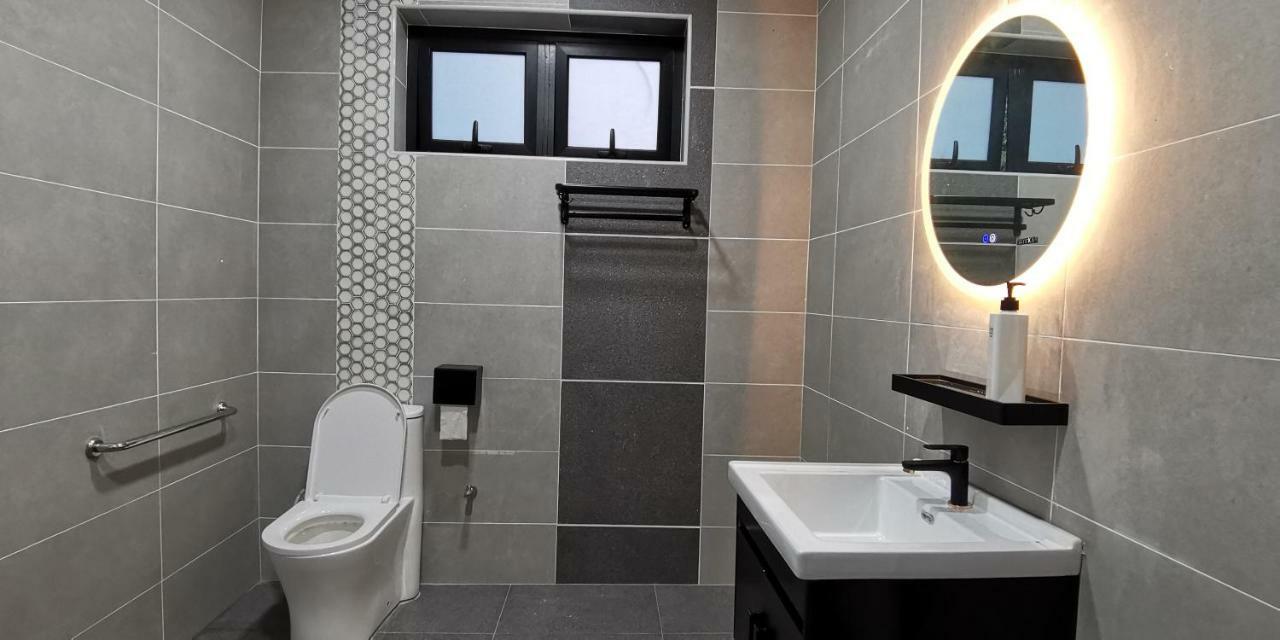 Oneriimba Private Pool & Garden Residence Джохор-Бару Екстер'єр фото